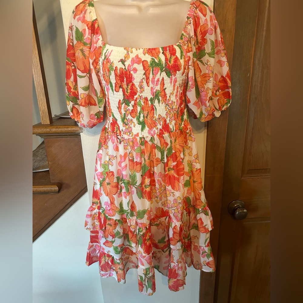 Flying Tomato Floral Puff Sleeve Dress. New w/ out tags . Size L
